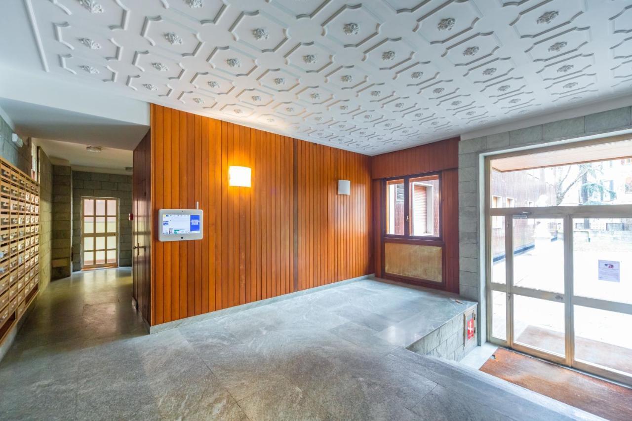 Cozy Apt - Corso Vercelli & Conciliazione M1 Milan Bagian luar foto