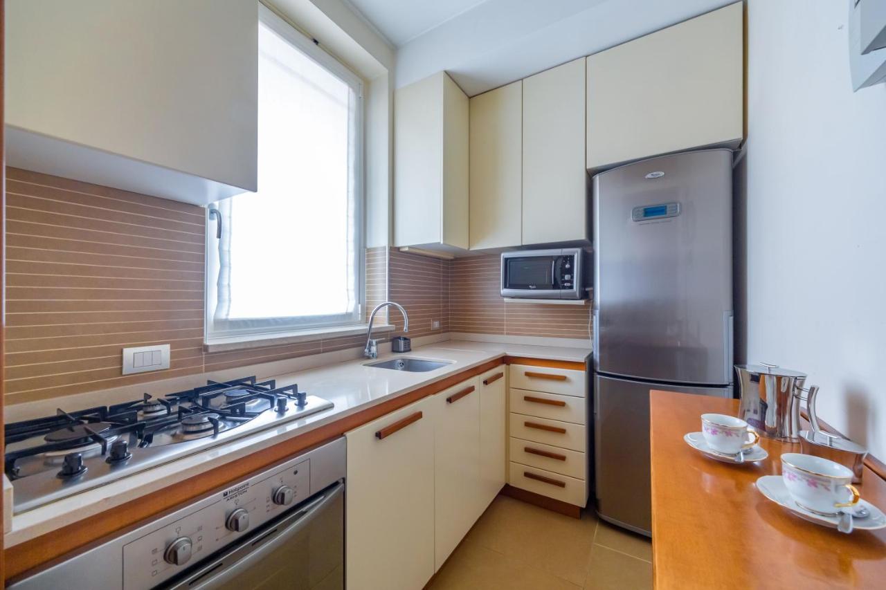 Cozy Apt - Corso Vercelli & Conciliazione M1 Milan Bagian luar foto