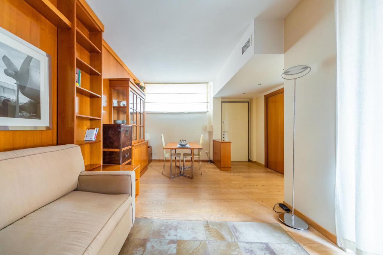 Cozy Apt - Corso Vercelli & Conciliazione M1 Milan Bagian luar foto